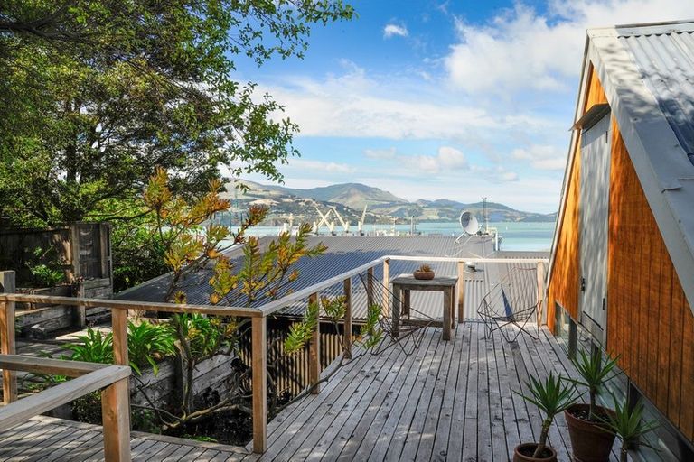 Photo of property in 24 Canterbury Street, Lyttelton, 8082