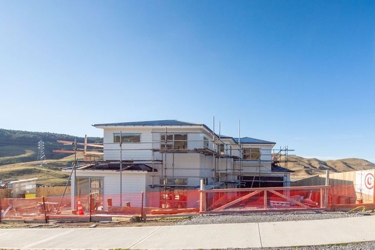 Photo of property in 158 Amesbury Drive, Churton Park, Wellington, 6037