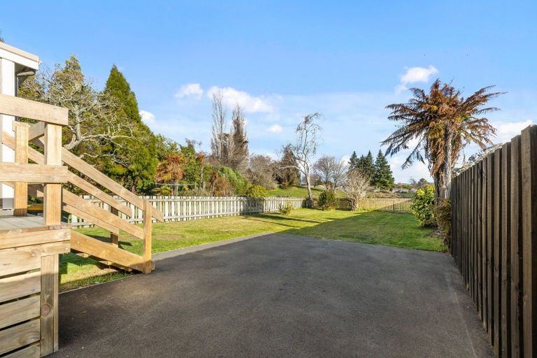 Photo of property in 97a Kawaha Point Road, Kawaha Point, Rotorua, 3010