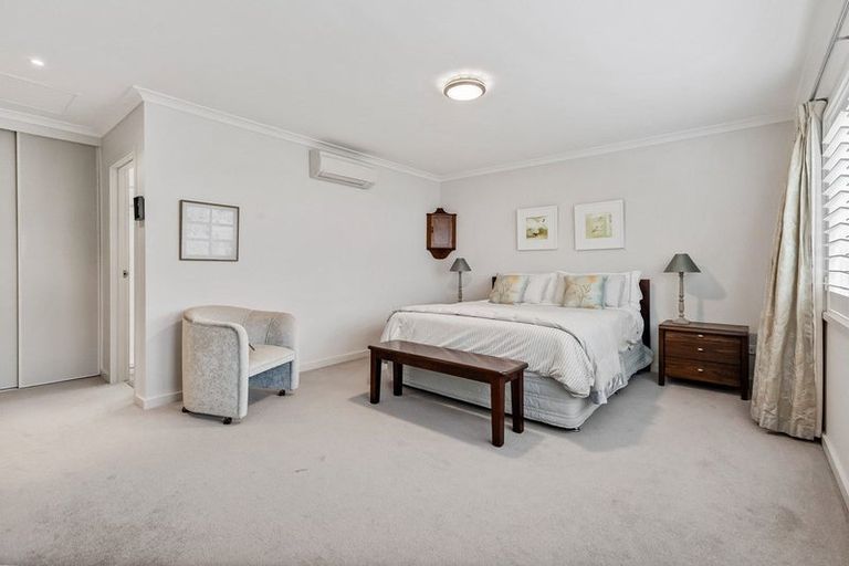 Photo of property in 16 Kensington Drive, Orewa, 0931