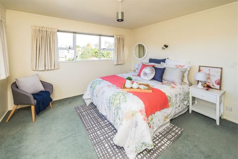 Photo of property in 36 Parkes Avenue, Saint Johns Hill, Whanganui, 4501