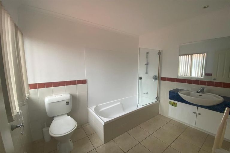 Photo of property in 7 Aclare Place, East Tamaki, Auckland, 2016