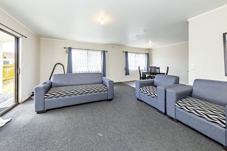 Photo of property in 2/8 Ross Avenue, Otara, Auckland, 2023