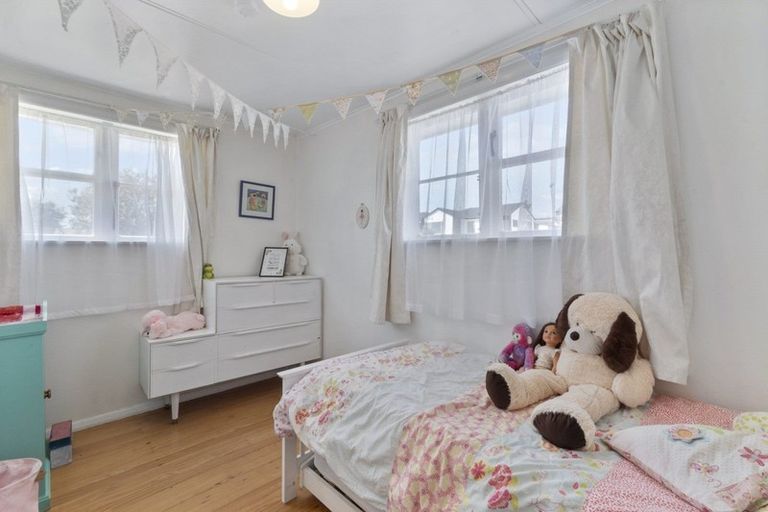 Photo of property in 8 Spenser Road, Enderley, Hamilton, 3214