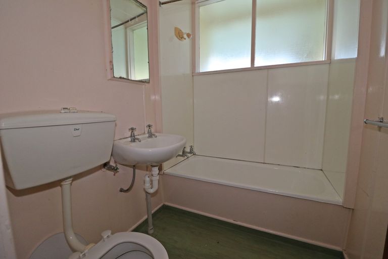 Photo of property in 24 Oxford Street, Kaiti, Gisborne, 4010