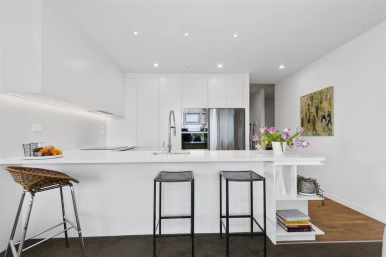 Photo of property in 201/8a Lake Pupuke Drive, Takapuna, Auckland, 0622