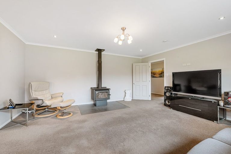 Photo of property in 99 Raleigh Street, Brixton, Waitara, 4382