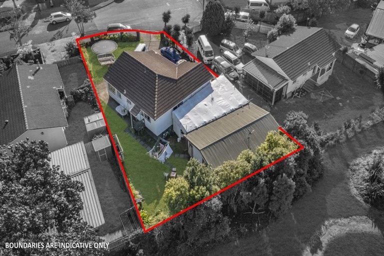 Photo of property in 9 Balwyn Place, Clendon Park, Auckland, 2103