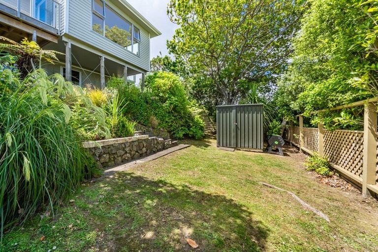 Photo of property in 12 The Track, Plimmerton, Porirua, 5026