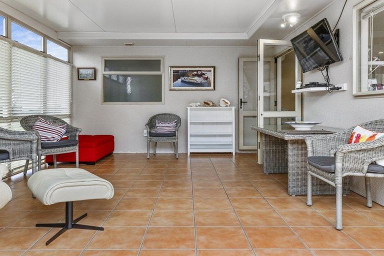 Photo of property in 17 Whetu Place, Nukuhau, Taupo, 3330