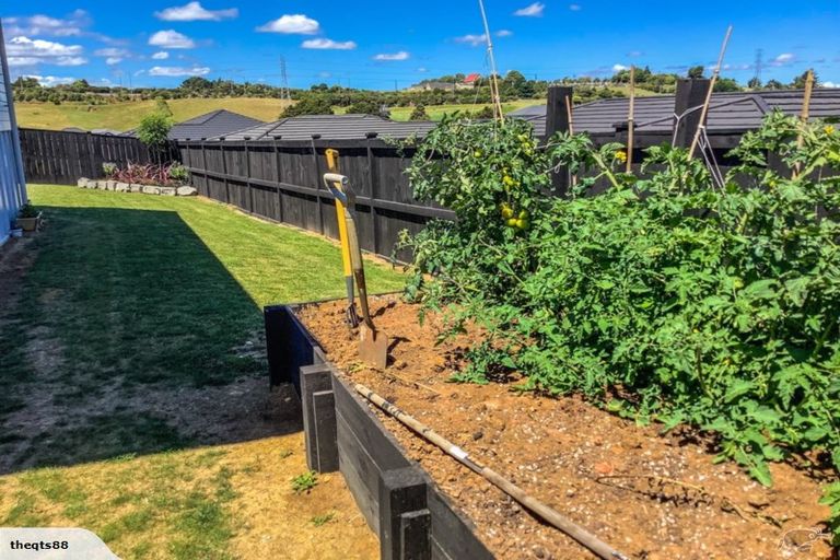 Photo of property in 38 Raithburn Terrace, Pokeno, 2402