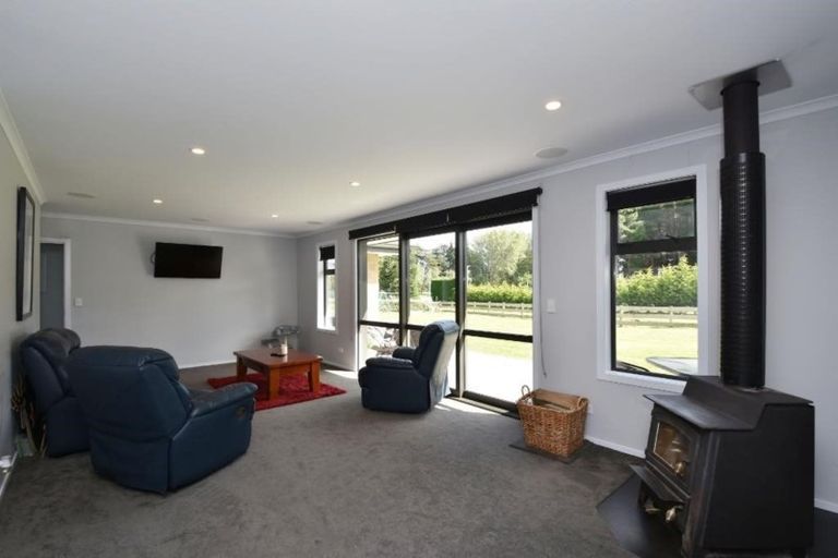 Photo of property in 93 Drysdale Road, Myross Bush, Invercargill, 9872