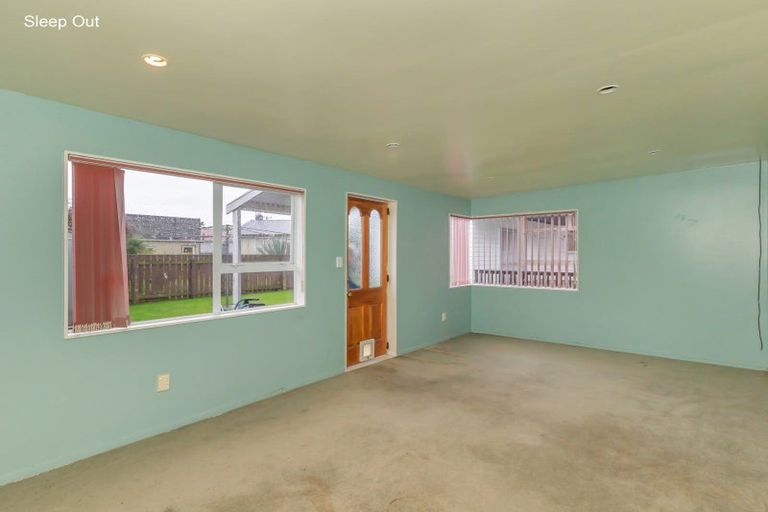 Photo of property in 43 Tiro Tiro Road, Levin, 5510