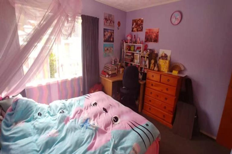 Photo of property in 18 Annison Avenue, Glen Eden, Auckland, 0602