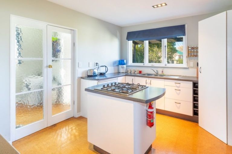 Photo of property in 3 Cradock Street, South New Brighton, Christchurch, 8062