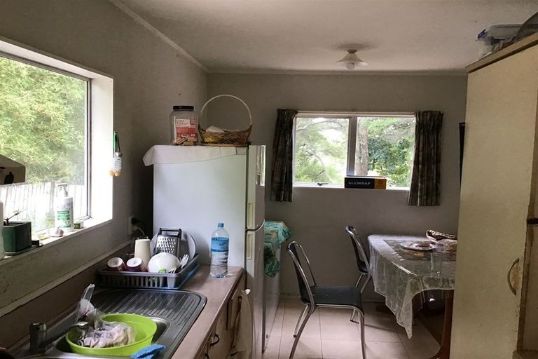 Photo of property in 4/52 Tudor Road, Henderson, Auckland, 0610