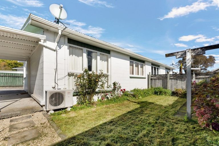 Photo of property in 13b Mangaroa Hill Road, Maoribank, Upper Hutt, 5018