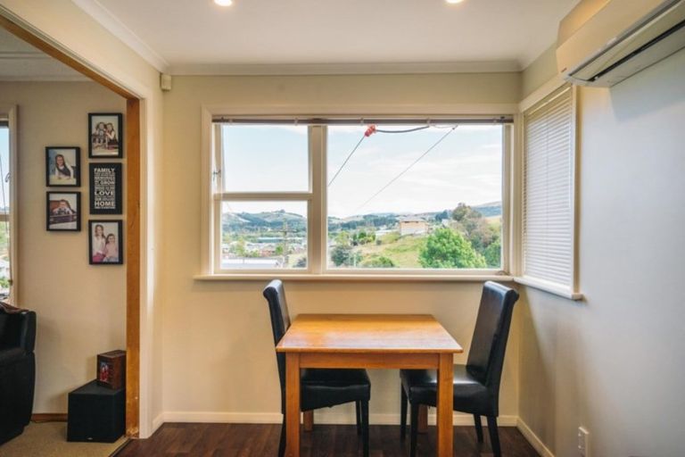 Photo of property in 55 Elwyn Crescent, Green Island, Dunedin, 9018