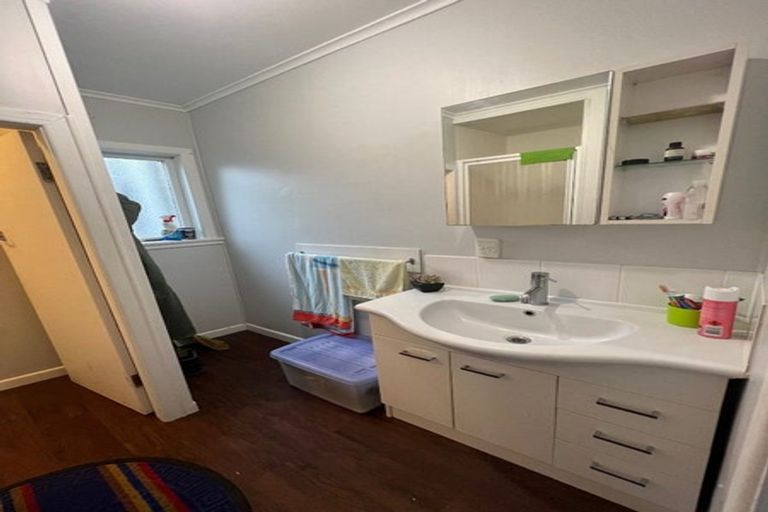 Photo of property in 1a/24 Vine Street, Mangere East, Auckland, 2024