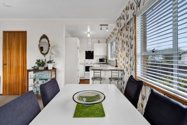 Photo of property in 13 Kowhai Street, Strandon, New Plymouth, 4312