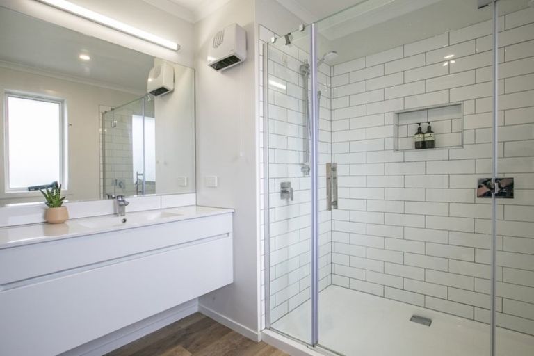 Photo of property in 17 Stoneleigh Drive, Solway, Masterton, 5810