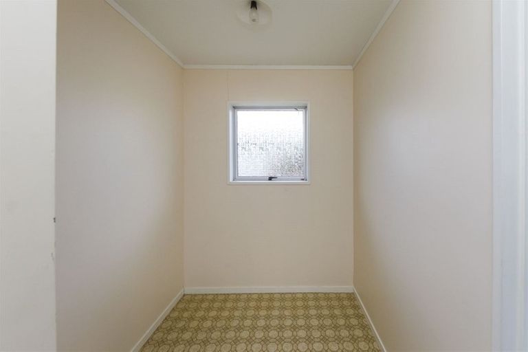 Photo of property in 17 Chippendale Crescent, Highbury, Palmerston North, 4412