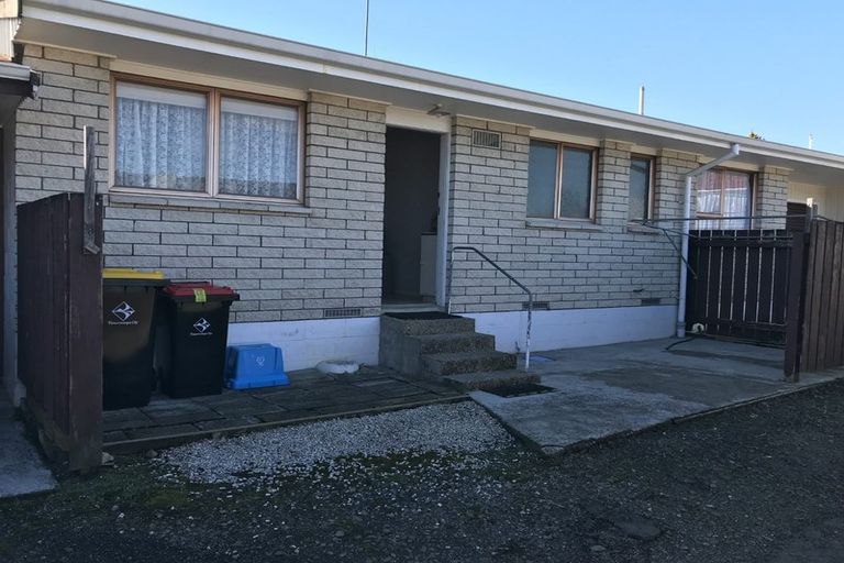 Photo of property in 2/1246 Cameron Road, Gate Pa, Tauranga, 3112