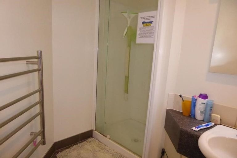 Photo of property in Terrace Tower Apartments, 9f/126 The Terrace, Wellington Central, Wellington, 6011