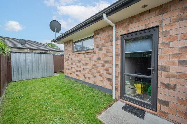 Photo of property in 64a Clevedon Road, Papakura, 2110