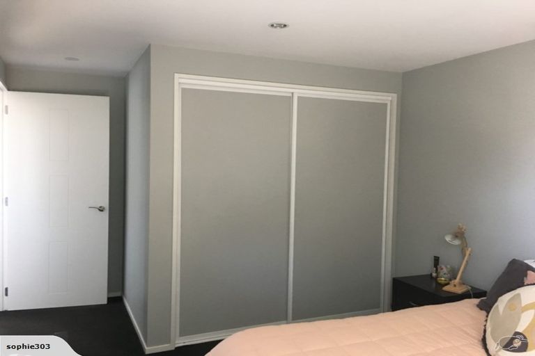 Photo of property in 128 Holly Road, St Albans, Christchurch, 8014