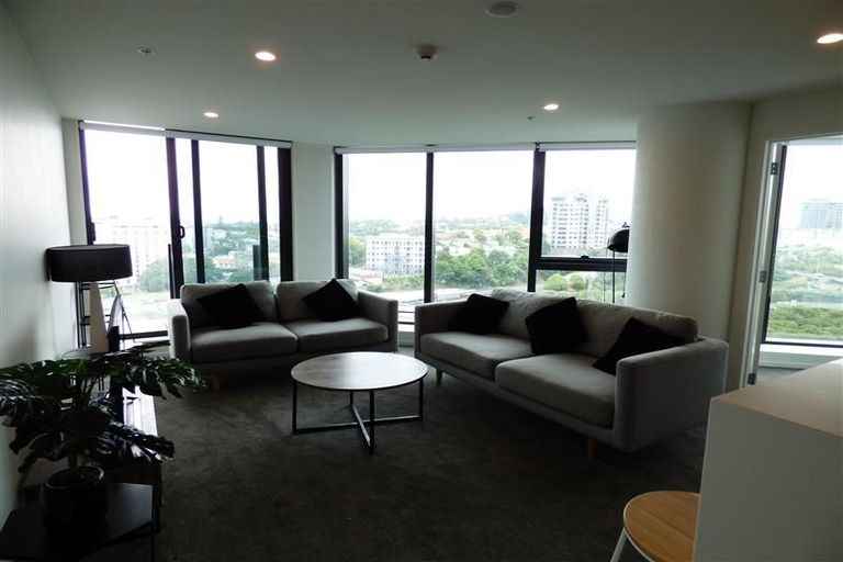 Photo of property in 1303/18 Saint Martins Lane, Grafton, Auckland, 1010