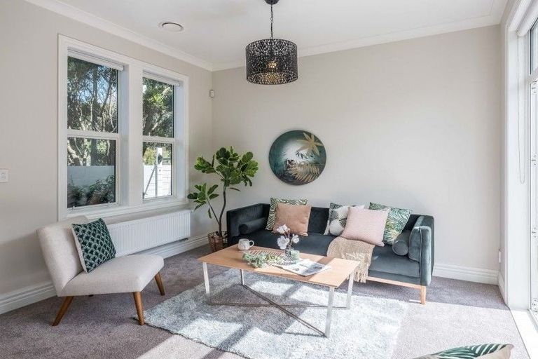 Photo of property in 51 Tinakori Road, Thorndon, Wellington, 6011