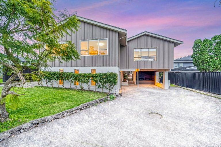 Photo of property in 12 Davita Place, Farm Cove, Auckland, 2012