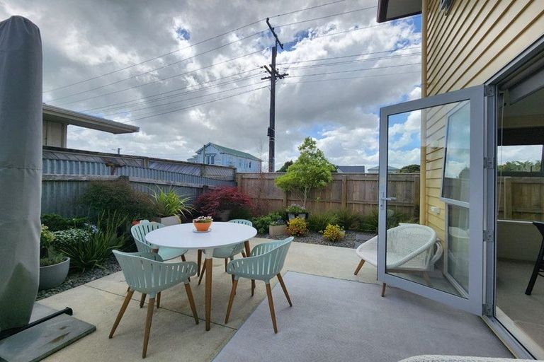 Photo of property in 102a Liverpool Street, Whanganui, 4500