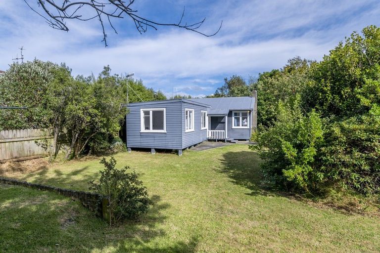 Photo of property in 24 Alexander Road, Raumati Beach, Paraparaumu, 5032