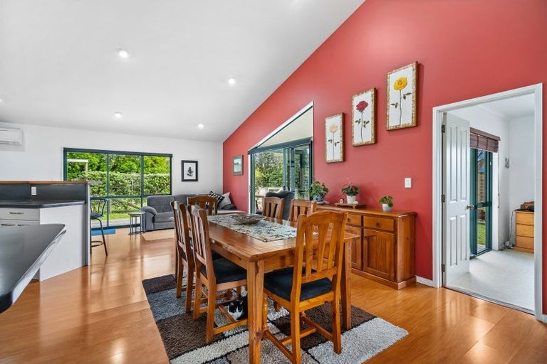Photo of property in 4 Ringer Avenue, Matapouri, Whangarei, 0173