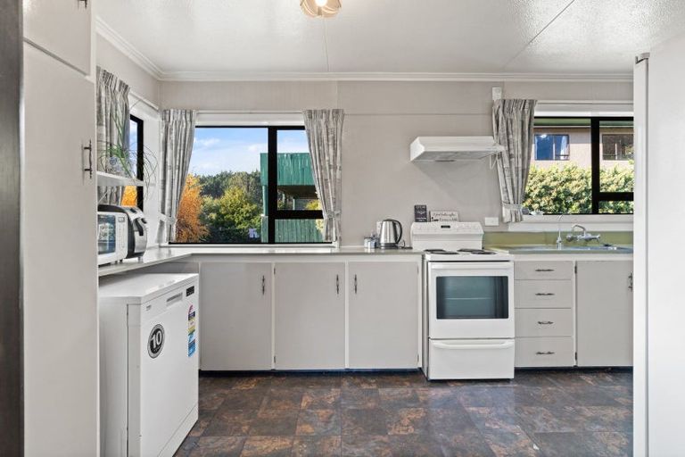 Photo of property in 16 Allen Road, Green Island, Dunedin, 9018