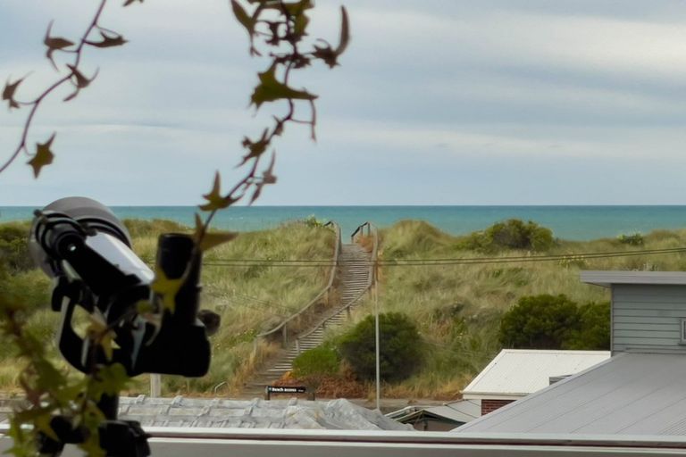 Photo of property in 17 Hood Street, New Brighton, Christchurch, 8061