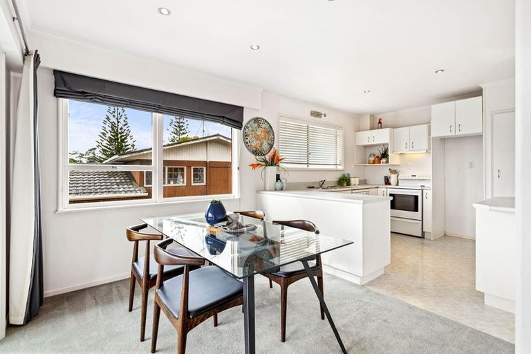 Photo of property in 11 Jenelin Road, Glendene, Auckland, 0602