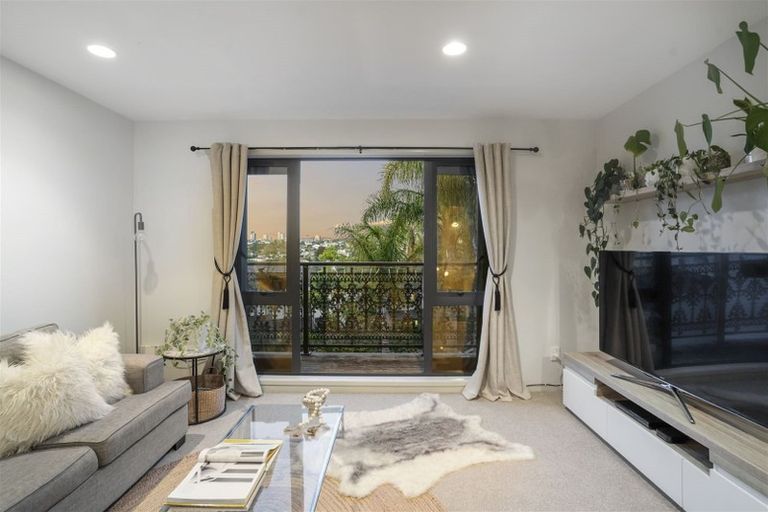 Photo of property in 7/386 Richmond Road, Grey Lynn, Auckland, 1021