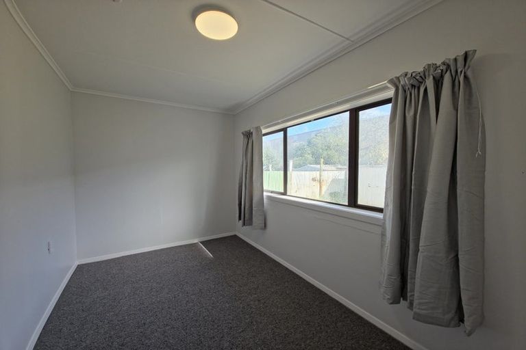 Photo of property in 15 Mcvay Street, Napier South, Napier, 4110