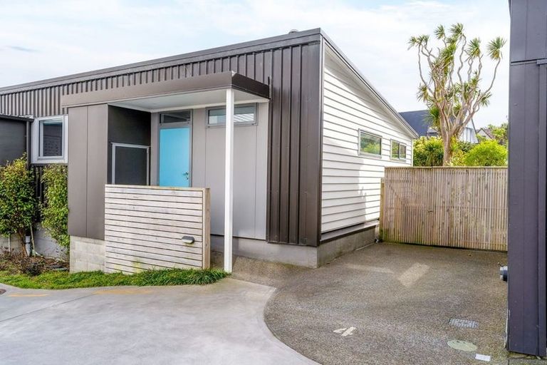 Photo of property in 4/30 Monowai Road, Johnsonville, Wellington, 6037