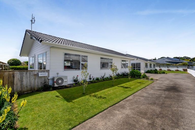 Photo of property in 1/353 Saint Aubyn, Moturoa, New Plymouth, 4310