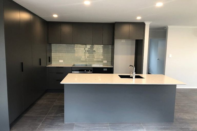 Photo of property in 7 Verdot Close, Kumeu, 0810