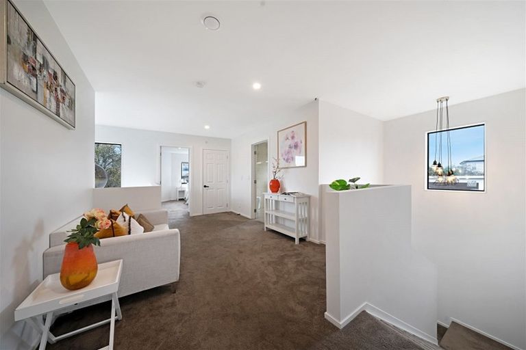 Photo of property in 74b Stamford Park Road, Mount Roskill, Auckland, 1041