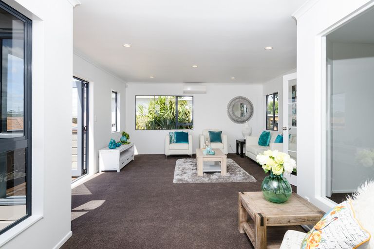 Photo of property in 14 Lesa Annis Place, Henderson, Auckland, 0612