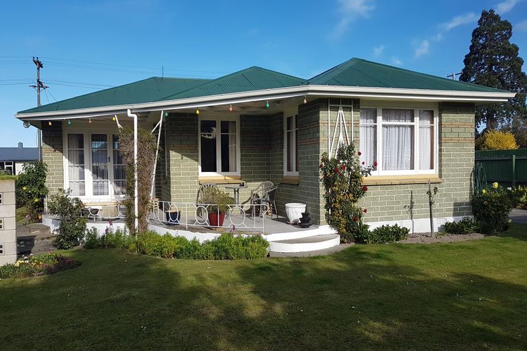 Photo of property in 19 Augustine Street, Waimate, 7924