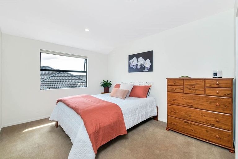 Photo of property in 15 Leafield Crescent, Henderson, Auckland, 0612