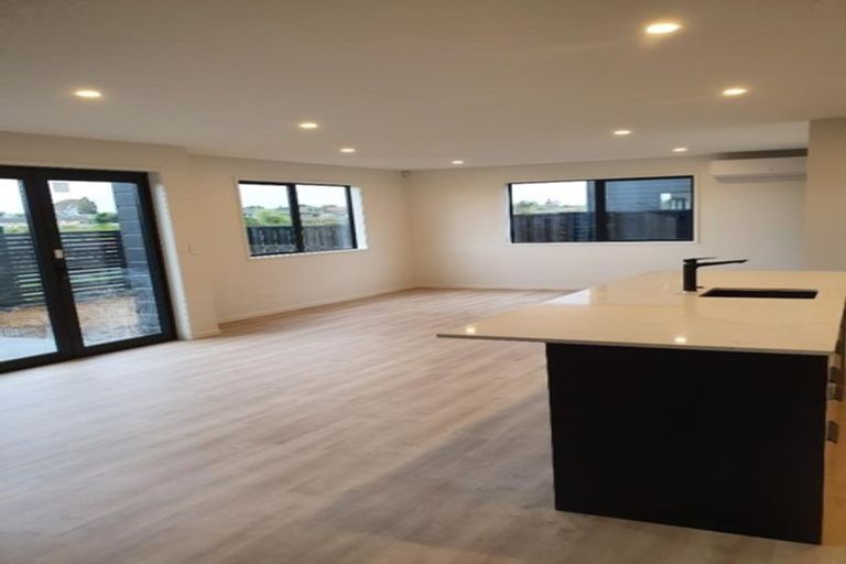 Photo of property in 33 Jutland Road, Pukekohe, 2120