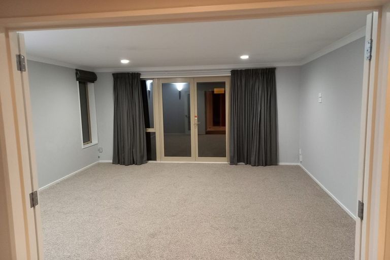 Photo of property in 12 Mataroa Place, Parklands, Christchurch, 8083